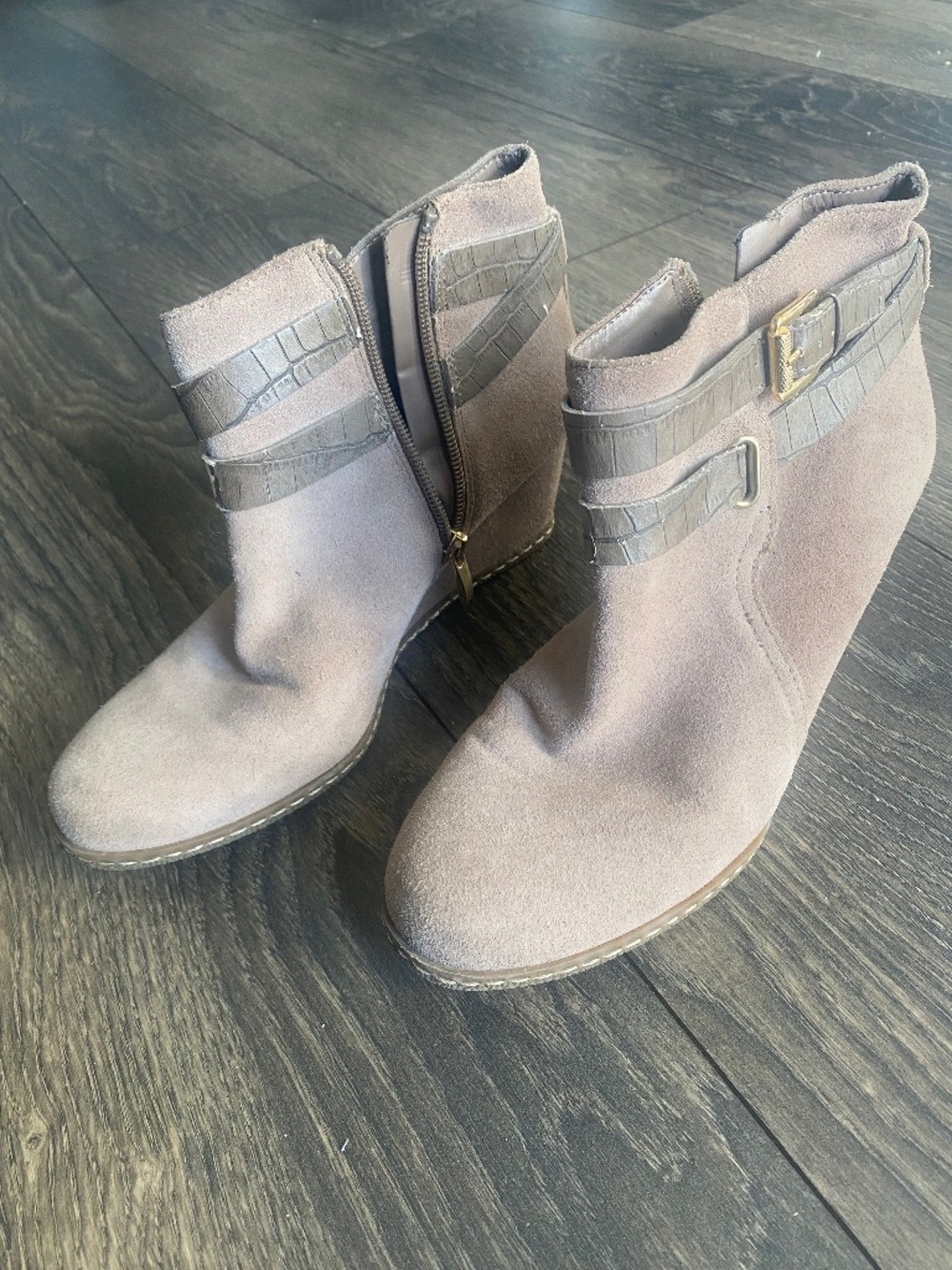Tan/beige suede bootie